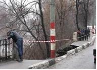 11 апреля 2012 года из-за дождей произошел оползень на Зеленском съезде в…